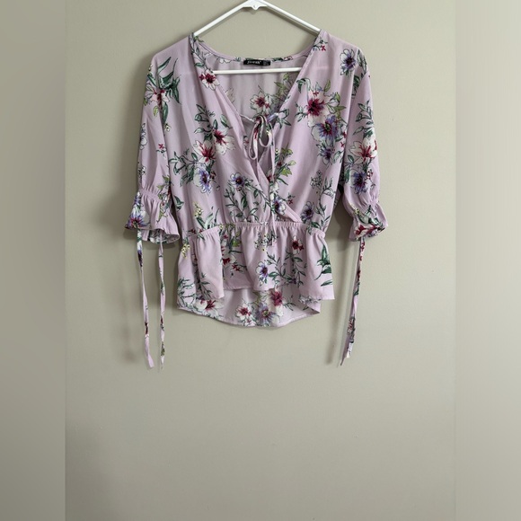 Gently Used Floral Print Peplum Blouse - Size L - Picture 1 of 3
